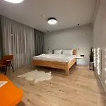 Connectin Apartman