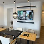 Connectin דירה *
