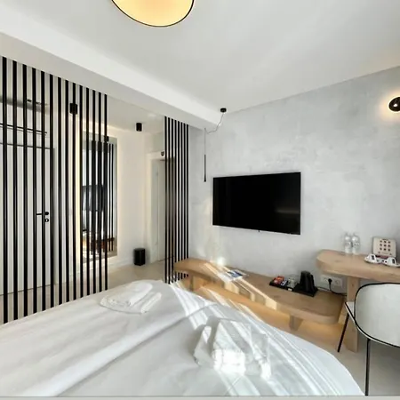 Connectin Apartman *